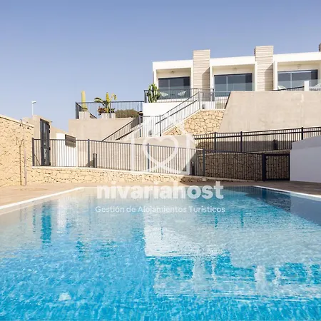 The Oasis El Medano, By Nivariahost * El Médano