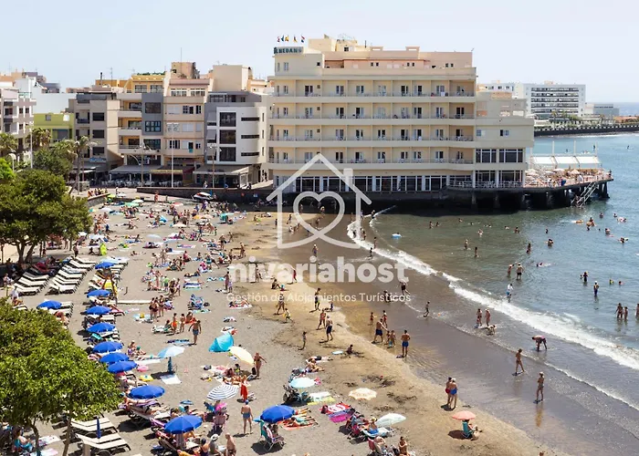 The Oasis El Medano, By Nivariahost *